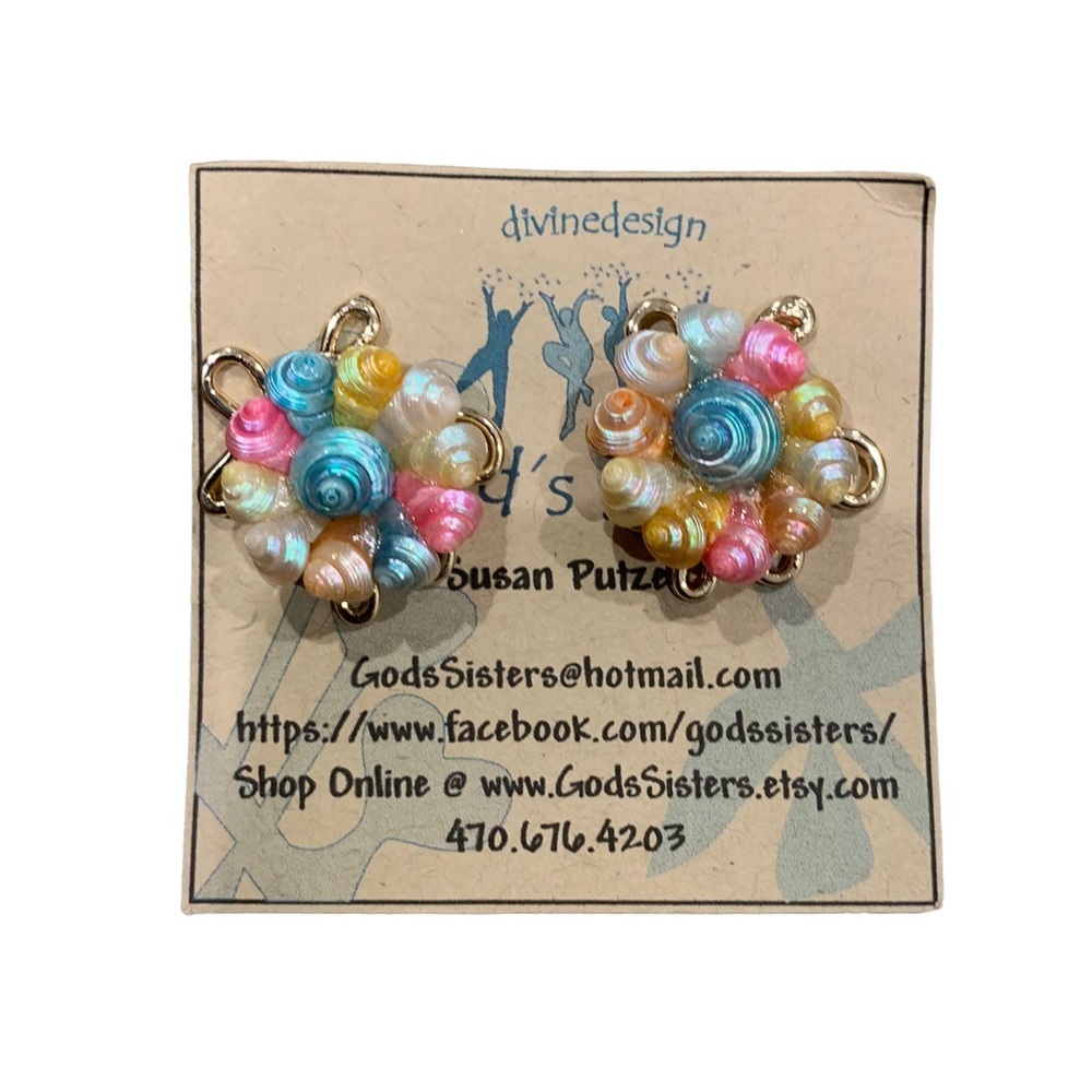 Devine Design Hand Made Shell Ocean Sea Shells Colors Gold